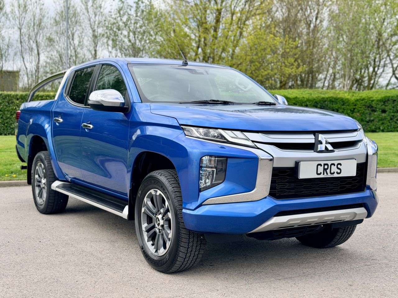 A 2019 MITSUBISHI L200 2.2 DI-D DC Warrior Pickup Double Cab 4dr Diesel Manual 4WD Euro 6 (s/s) (1 A 2019 MITSUBISHI L200 2.2 DI-D DC Warrior Pickup Double Cab 4dr Diesel Manual 4WD Euro 6 (s/s) (1