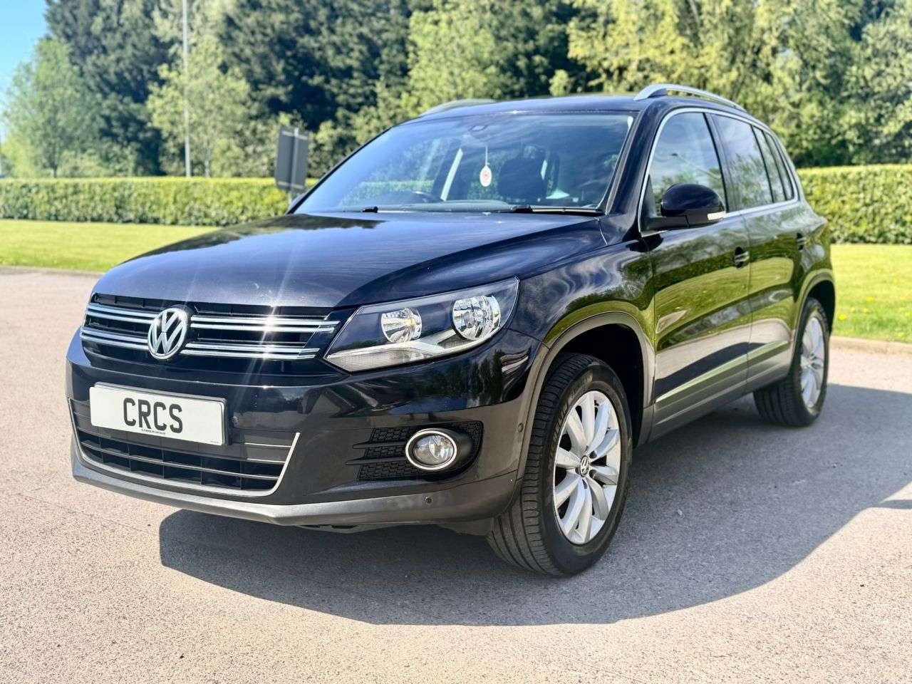 A 2015 VOLKSWAGEN TIGUAN 2.0 TDI BlueMotion Tech Match SUV 5dr Diesel DSG 4WD Euro 5 (s/s) (140 ps) A 2015 VOLKSWAGEN TIGUAN 2.0 TDI BlueMotion Tech Match SUV 5dr Diesel DSG 4WD Euro 5 (s/s) (140 ps)