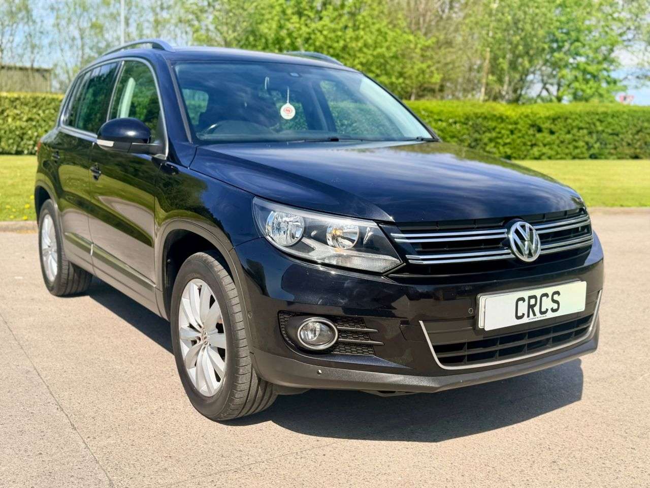 A 2015 VOLKSWAGEN TIGUAN 2.0 TDI BlueMotion Tech Match SUV 5dr Diesel DSG 4WD Euro 5 (s/s) (140 ps) A 2015 VOLKSWAGEN TIGUAN 2.0 TDI BlueMotion Tech Match SUV 5dr Diesel DSG 4WD Euro 5 (s/s) (140 ps)