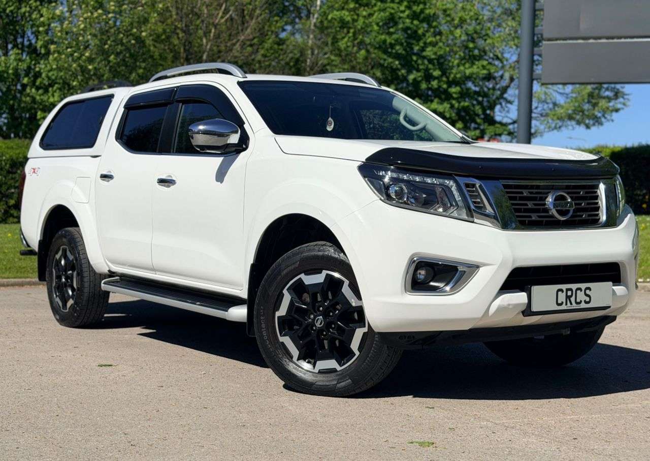 A 2020 NISSAN NAVARA 2.3 dCi Tekna Pickup Double Cab 4dr Diesel Auto 4WD Euro 6 (190 ps) ** NO V A 2020 NISSAN NAVARA 2.3 dCi Tekna Pickup Double Cab 4dr Diesel Auto 4WD Euro 6 (190 ps) ** NO V
