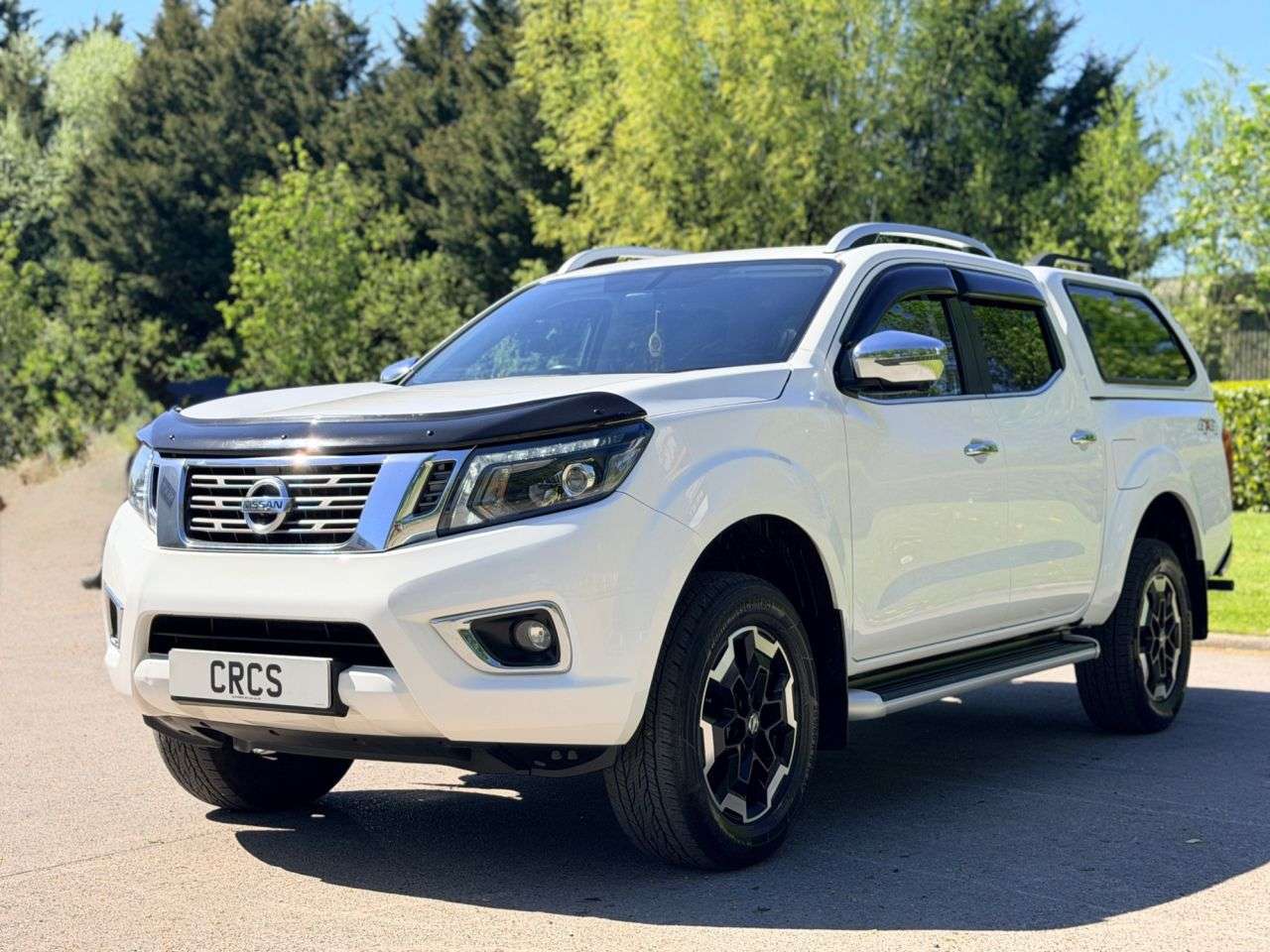 A 2020 NISSAN NAVARA 2.3 dCi Tekna Pickup Double Cab 4dr Diesel Auto 4WD Euro 6 (190 ps) ** NO V A 2020 NISSAN NAVARA 2.3 dCi Tekna Pickup Double Cab 4dr Diesel Auto 4WD Euro 6 (190 ps) ** NO V
