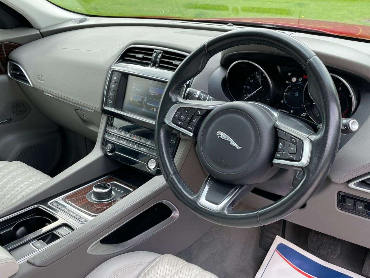 2018 JAGUAR F-PACE 2018 JAGUAR F-PACE