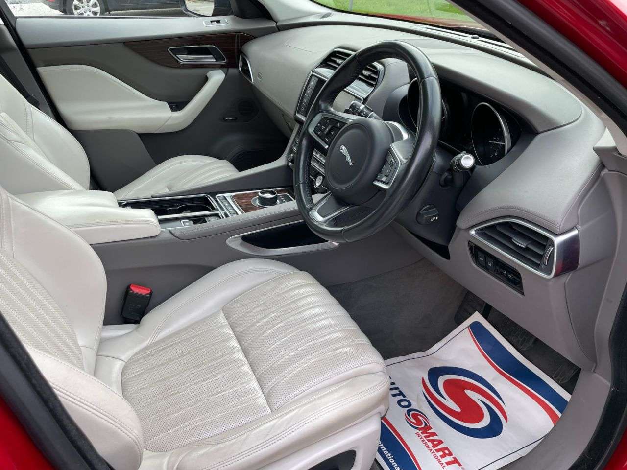 2018 JAGUAR F-PACE 2018 JAGUAR F-PACE