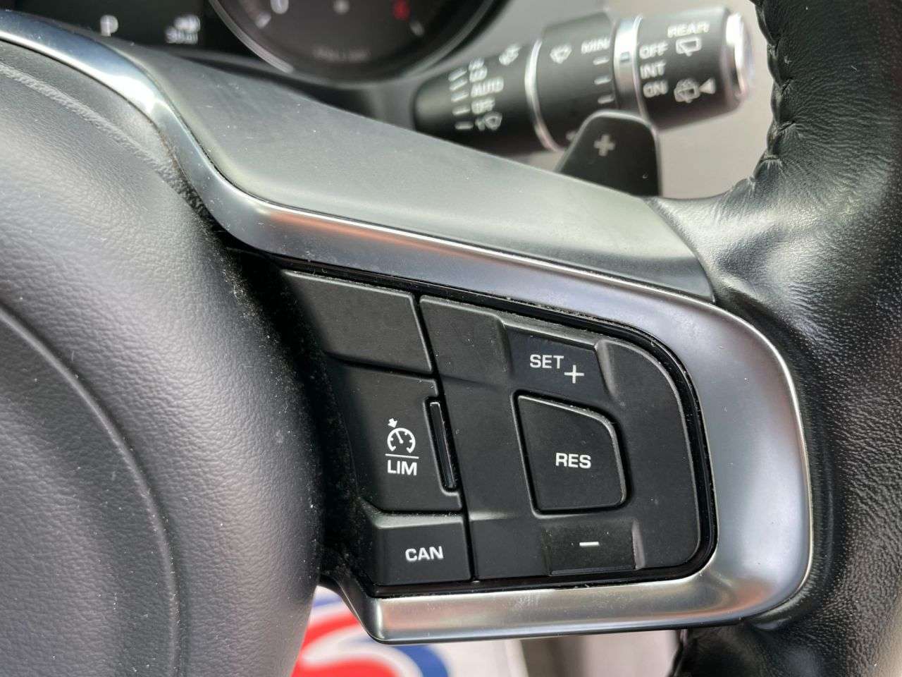 2018 JAGUAR F-PACE 2018 JAGUAR F-PACE