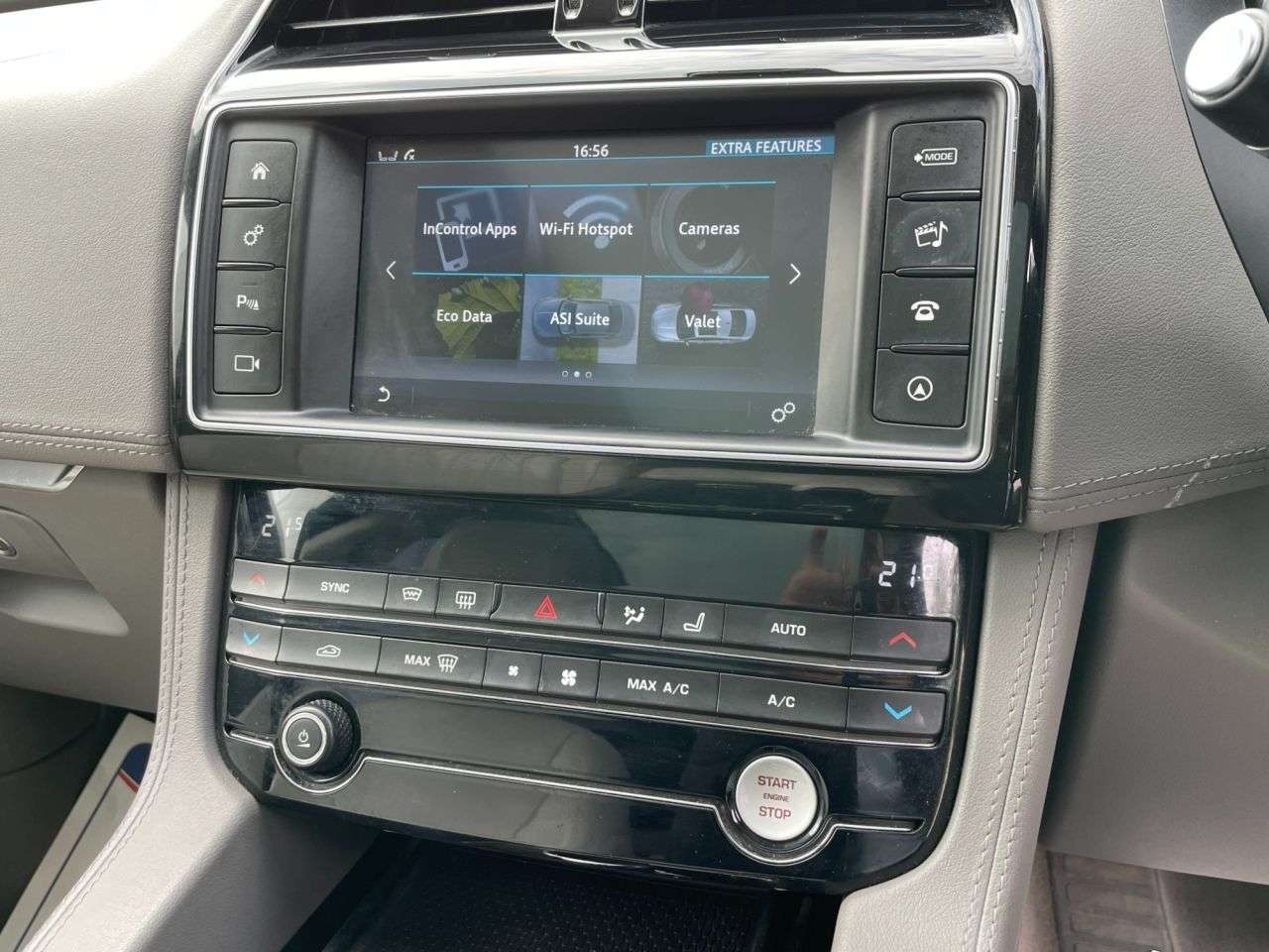 2018 JAGUAR F-PACE 2018 JAGUAR F-PACE