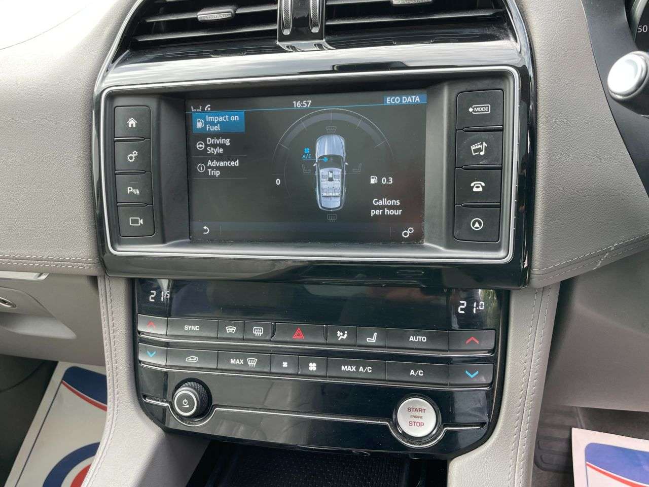 2018 JAGUAR F-PACE 2018 JAGUAR F-PACE
