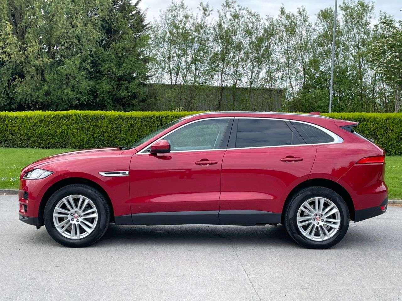 2018 JAGUAR F-PACE 2018 JAGUAR F-PACE