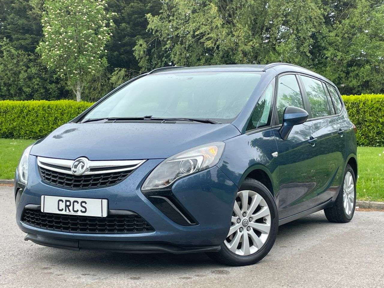 A 2016 VAUXHALL ZAFIRA TOURER 1.6 CDTi ecoFLEX Design MPV 5dr Diesel Manual Euro 6 (s/s) (136 ps) 6 SPPED A 2016 VAUXHALL ZAFIRA TOURER 1.6 CDTi ecoFLEX Design MPV 5dr Diesel Manual Euro 6 (s/s) (136 ps) 6 SPPED
