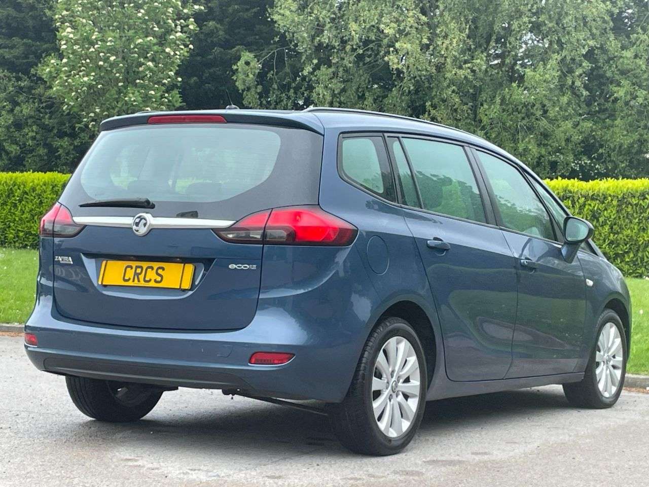 A 2016 VAUXHALL ZAFIRA TOURER 1.6 CDTi ecoFLEX Design MPV 5dr Diesel Manual Euro 6 (s/s) (136 ps) 6 SPPED A 2016 VAUXHALL ZAFIRA TOURER 1.6 CDTi ecoFLEX Design MPV 5dr Diesel Manual Euro 6 (s/s) (136 ps) 6 SPPED