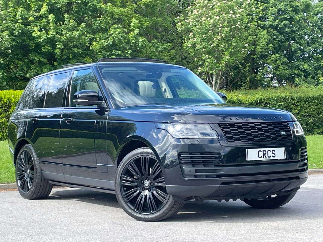 A 2020 LAND ROVER RANGE ROVER 3.0 SD V6 Vogue SUV 5dr Diesel Auto 4WD Euro 6 (s/s) (275 ps) FULL DEALER S A 2020 LAND ROVER RANGE ROVER 3.0 SD V6 Vogue SUV 5dr Diesel Auto 4WD Euro 6 (s/s) (275 ps) FULL DEALER S