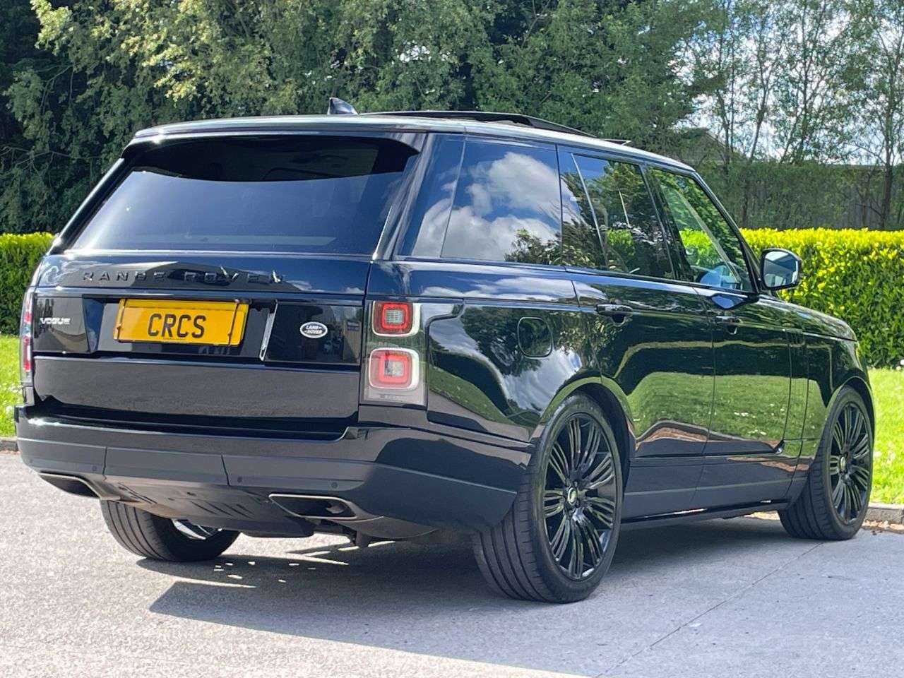 A 2020 LAND ROVER RANGE ROVER 3.0 SD V6 Vogue SUV 5dr Diesel Auto 4WD Euro 6 (s/s) (275 ps) FULL DEALER S A 2020 LAND ROVER RANGE ROVER 3.0 SD V6 Vogue SUV 5dr Diesel Auto 4WD Euro 6 (s/s) (275 ps) FULL DEALER S