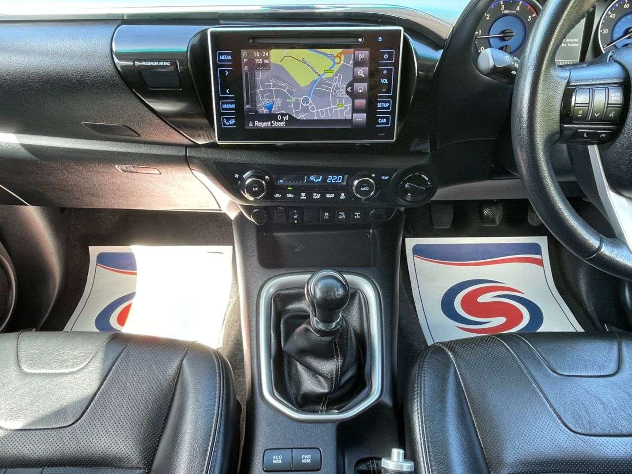 2016 TOYOTA HI-LUX 2016 TOYOTA HI-LUX