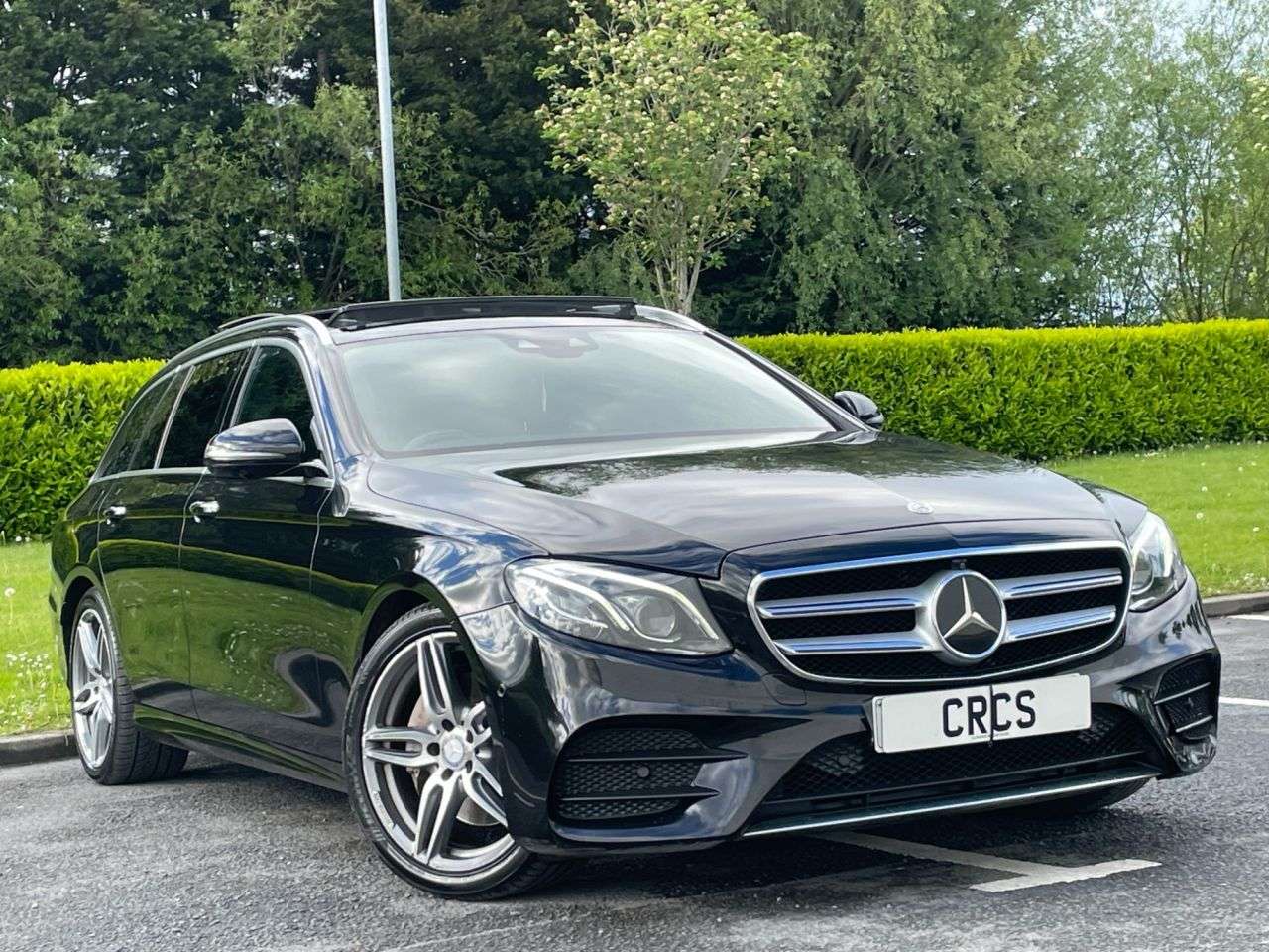 A 2016 MERCEDES-BENZ E-CLASS 2.0 E220d AMG Line (Premium Plus) Estate 5dr Diesel G-Tronic+ Euro 6 (s/s) A 2016 MERCEDES-BENZ E-CLASS 2.0 E220d AMG Line (Premium Plus) Estate 5dr Diesel G-Tronic+ Euro 6 (s/s)