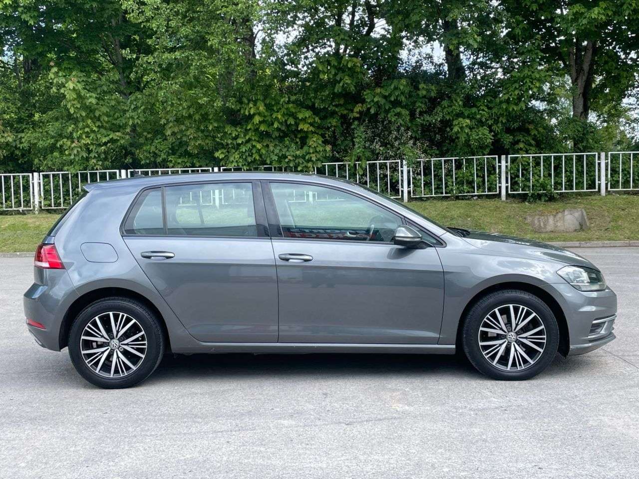 2017 VOLKSWAGEN GOLF 2017 VOLKSWAGEN GOLF