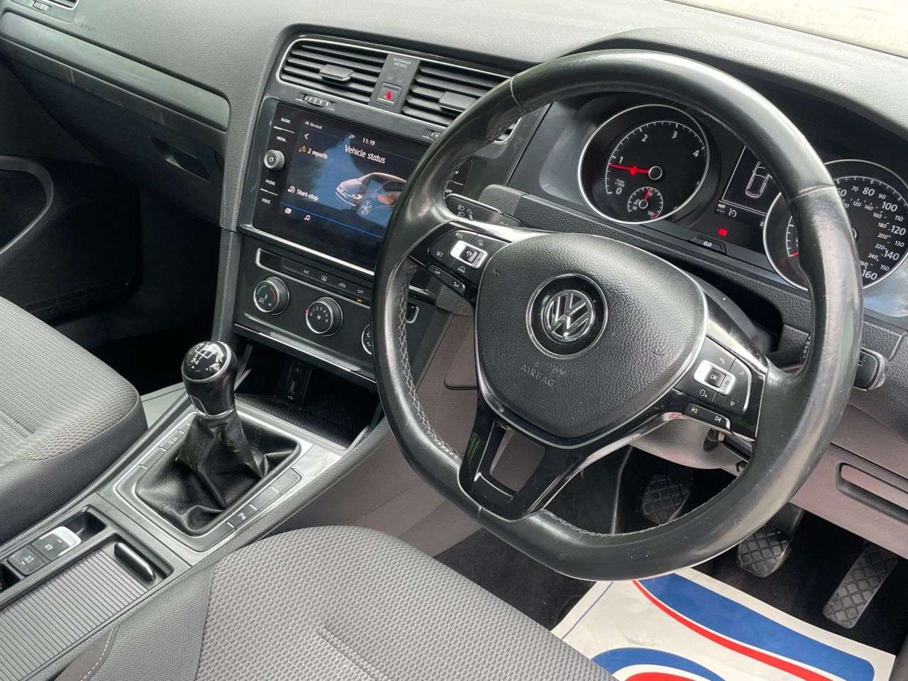2017 VOLKSWAGEN GOLF 2017 VOLKSWAGEN GOLF
