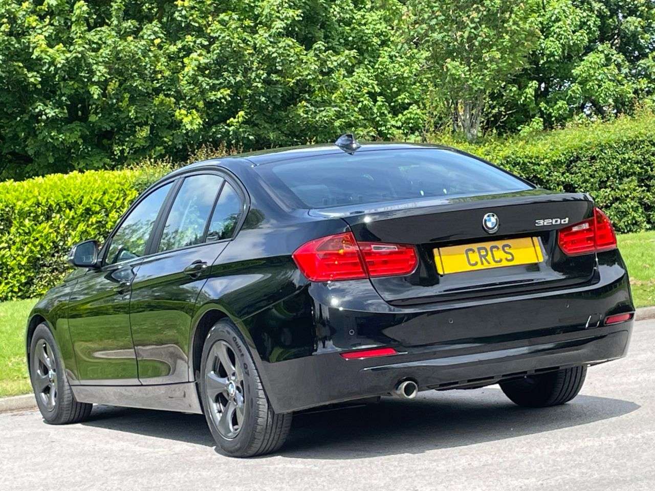 A 2014 BMW 3 SERIES 2.0 320d ED EfficientDynamics Saloon 4dr Diesel Manual Euro 5 (s/s) (163 ps A 2014 BMW 3 SERIES 2.0 320d ED EfficientDynamics Saloon 4dr Diesel Manual Euro 5 (s/s) (163 ps