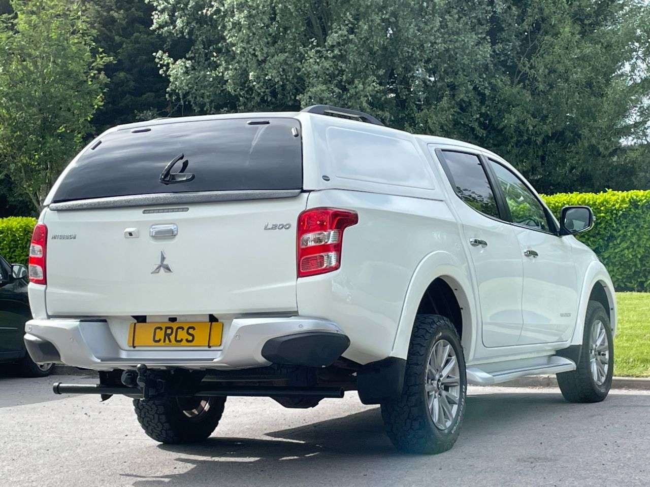 A 2017 MITSUBISHI L200 2.4 DI-D DC Warrior Pickup Double Cab 4dr Diesel Manual 4WD Euro 6 (178 ps) A 2017 MITSUBISHI L200 2.4 DI-D DC Warrior Pickup Double Cab 4dr Diesel Manual 4WD Euro 6 (178 ps)
