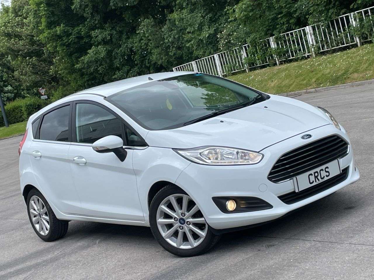 A 2015 FORD FIESTA 1.0T EcoBoost Titanium Hatchback 5dr Petrol Manual Euro 6 (s/s) (100 ps) ID A 2015 FORD FIESTA 1.0T EcoBoost Titanium Hatchback 5dr Petrol Manual Euro 6 (s/s) (100 ps) ID