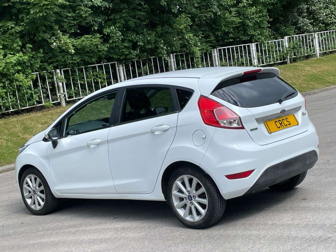 A 2015 FORD FIESTA 1.0T EcoBoost Titanium Hatchback 5dr Petrol Manual Euro 6 (s/s) (100 ps) ID A 2015 FORD FIESTA 1.0T EcoBoost Titanium Hatchback 5dr Petrol Manual Euro 6 (s/s) (100 ps) ID