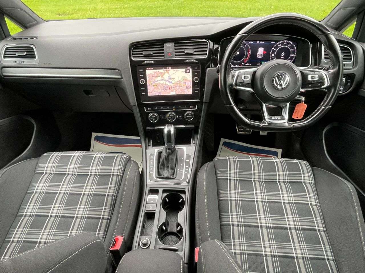 2017 VOLKSWAGEN GOLF 2017 VOLKSWAGEN GOLF