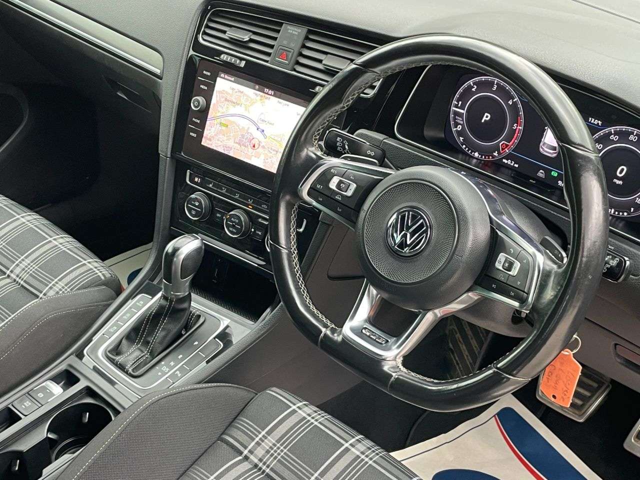 2017 VOLKSWAGEN GOLF 2017 VOLKSWAGEN GOLF