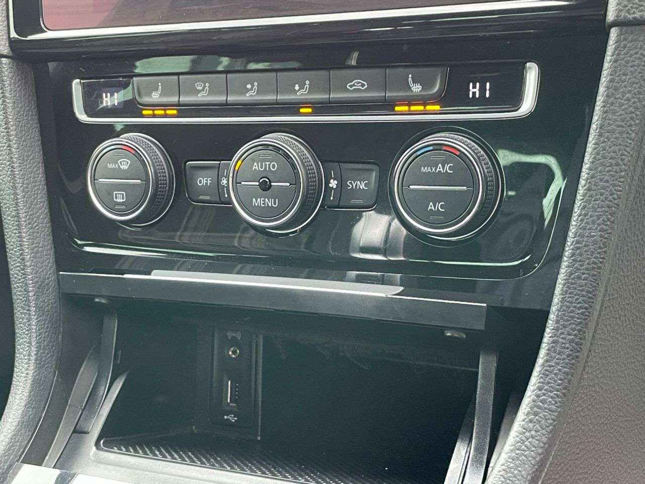 2017 VOLKSWAGEN GOLF 2017 VOLKSWAGEN GOLF