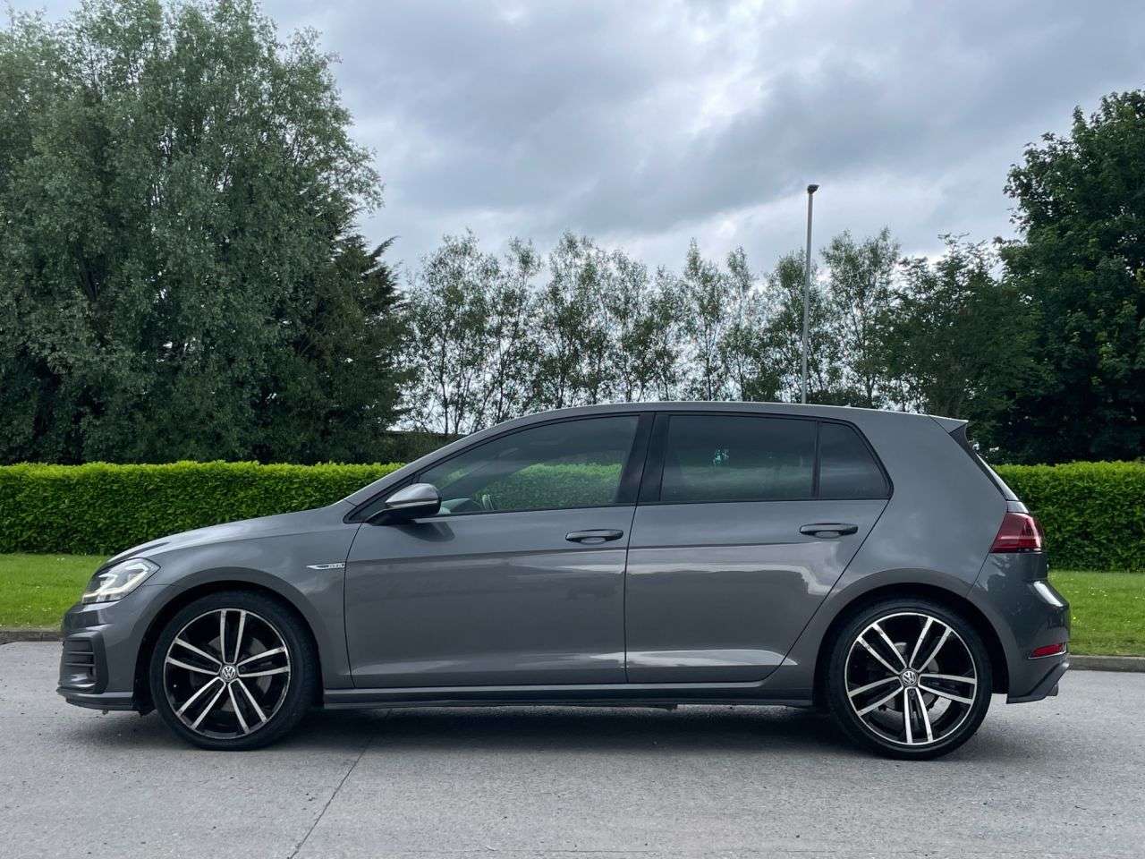 2017 VOLKSWAGEN GOLF 2017 VOLKSWAGEN GOLF