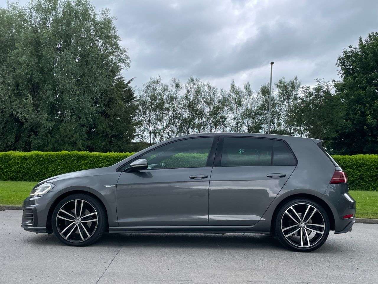 2017 VOLKSWAGEN GOLF 2017 VOLKSWAGEN GOLF