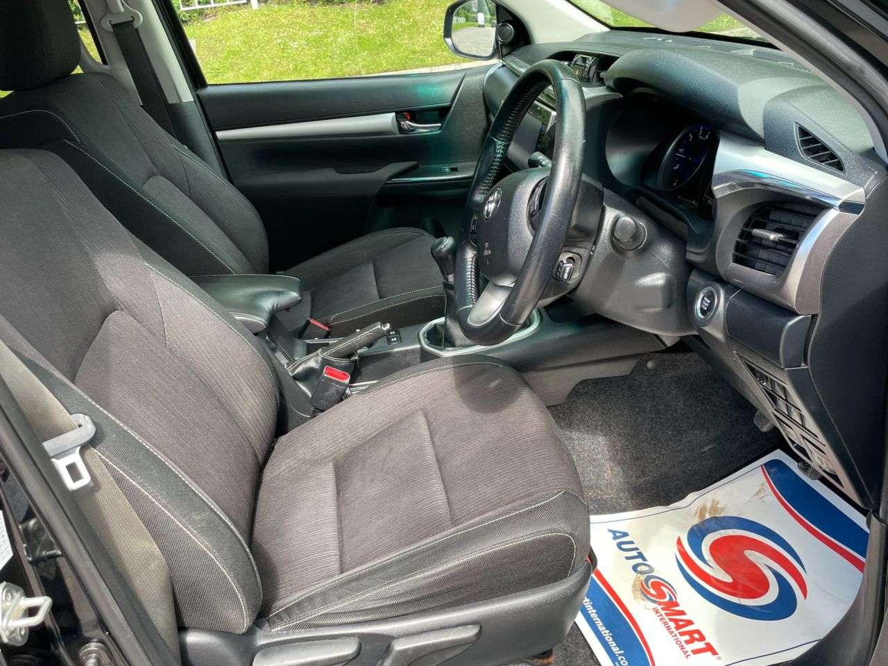 2019 TOYOTA HI-LUX 2019 TOYOTA HI-LUX