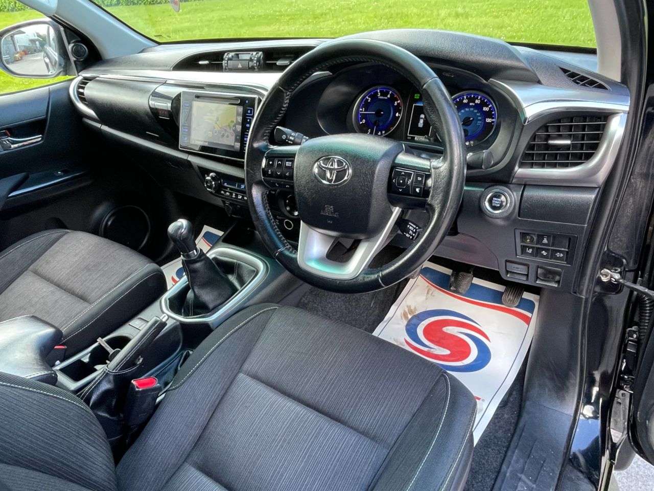 2019 TOYOTA HI-LUX 2019 TOYOTA HI-LUX