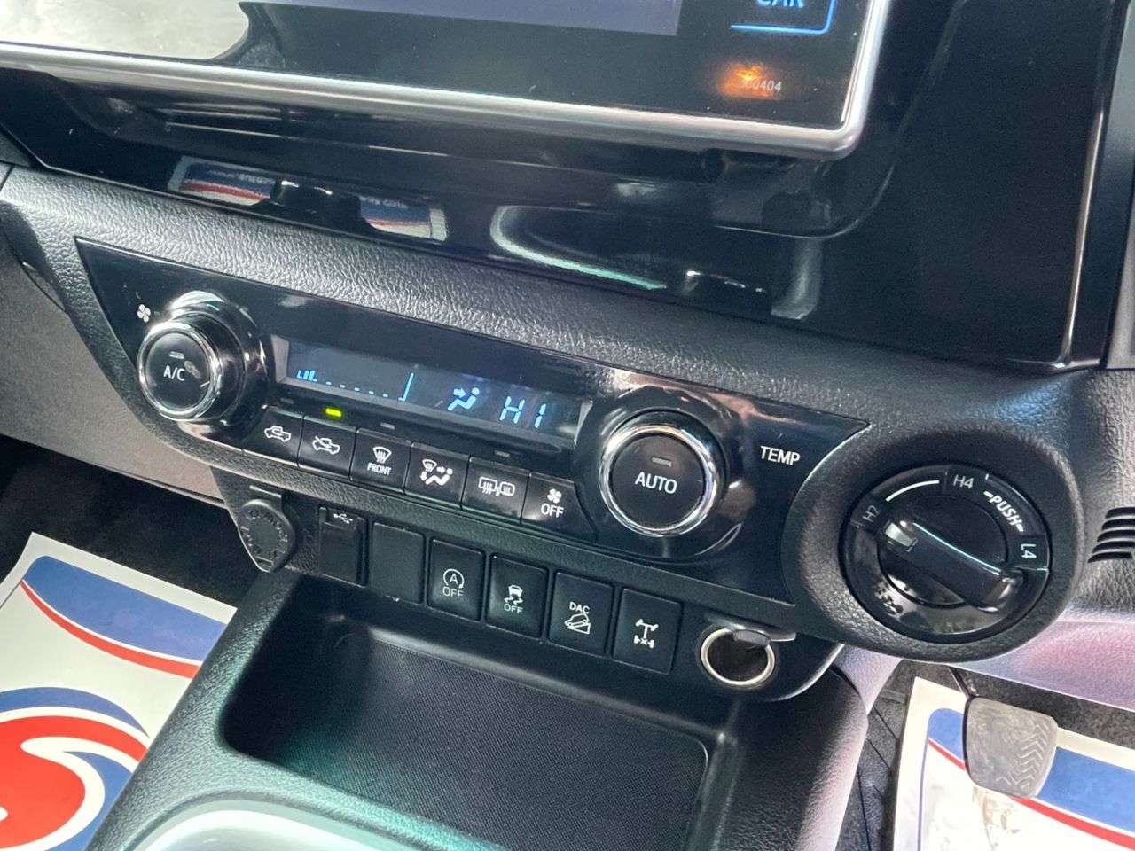 2019 TOYOTA HI-LUX 2019 TOYOTA HI-LUX