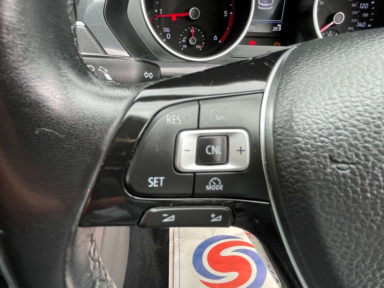 2016 VOLKSWAGEN TIGUAN 2016 VOLKSWAGEN TIGUAN