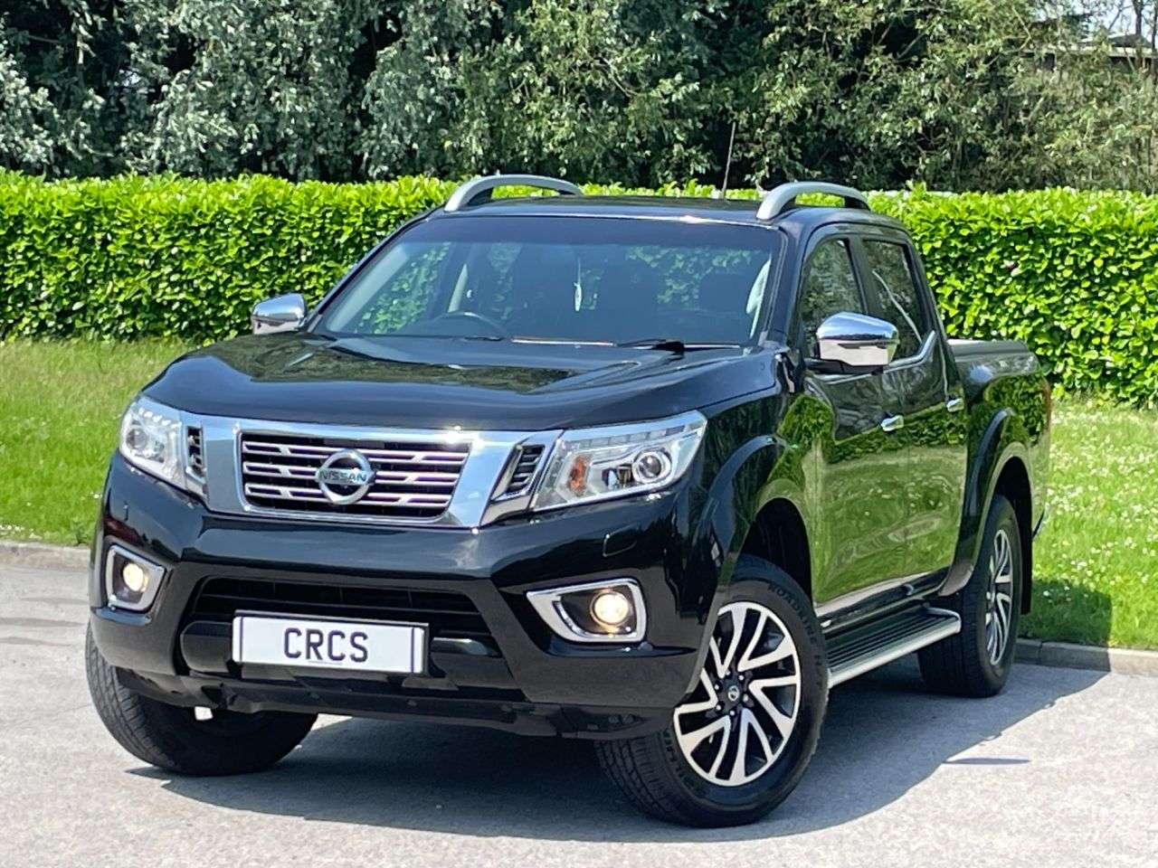 A 2016 NISSAN NAVARA 2.3 dCi Tekna Pickup Double Cab 4dr Diesel Manual 4WD Euro 5 (190 ps) ** NO A 2016 NISSAN NAVARA 2.3 dCi Tekna Pickup Double Cab 4dr Diesel Manual 4WD Euro 5 (190 ps) ** NO