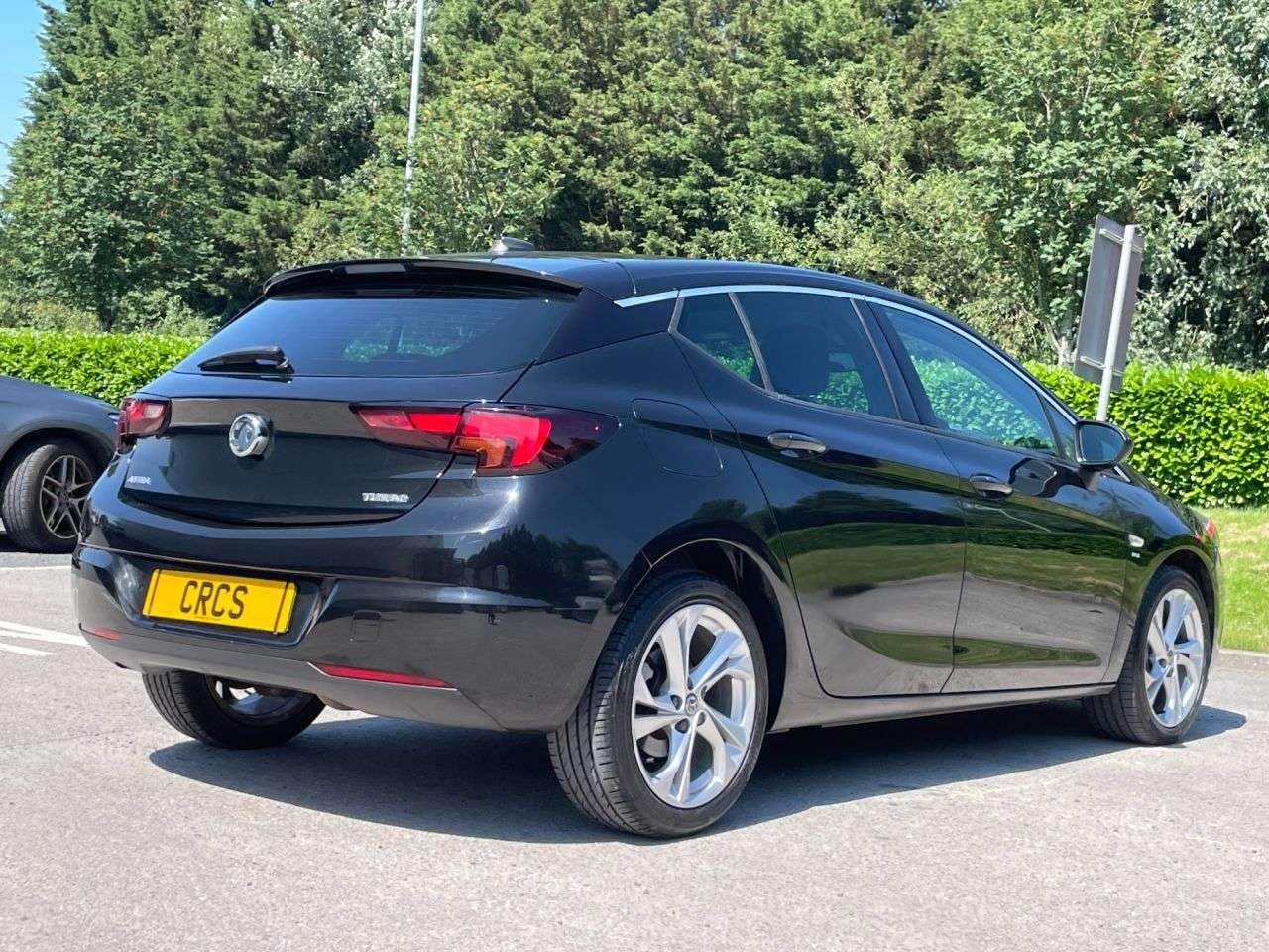 A 2018 VAUXHALL ASTRA 1.4i Turbo SRi Hatchback 5dr Petrol Manual Euro 6 (150 ps) GENUINE LOW MILE A 2018 VAUXHALL ASTRA 1.4i Turbo SRi Hatchback 5dr Petrol Manual Euro 6 (150 ps) GENUINE LOW MILE