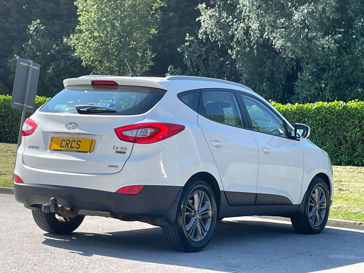 A 2013 HYUNDAI IX35 2.0 CRDi SE SUV 5dr Diesel Manual 4WD Euro 5 (134 bhp) TOW BAR + CRUISE CON A 2013 HYUNDAI IX35 2.0 CRDi SE SUV 5dr Diesel Manual 4WD Euro 5 (134 bhp) TOW BAR + CRUISE CON