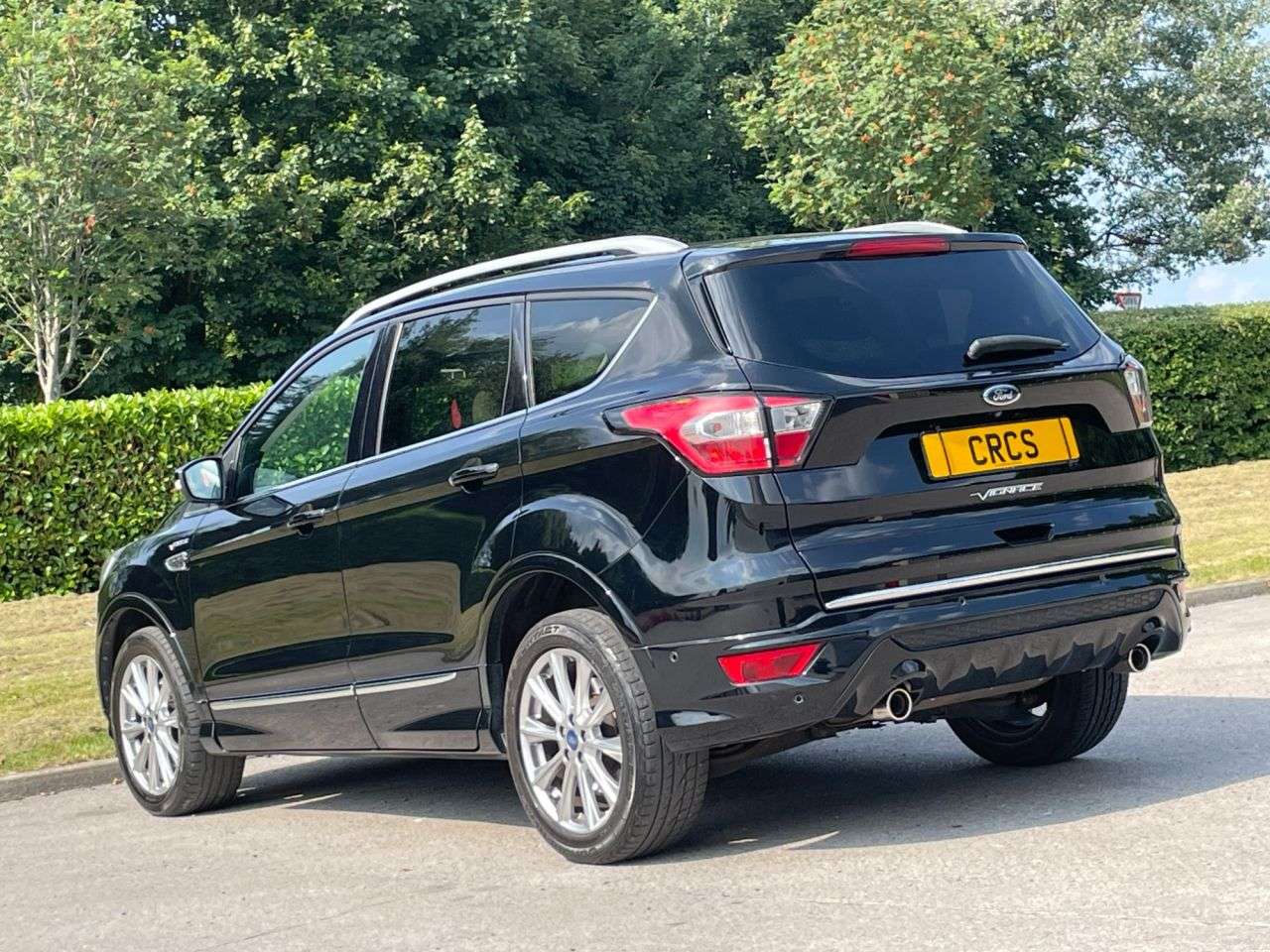 A 2019 FORD KUGA 2.0 TDCi Vignale SUV 5dr Diesel Manual Euro 6 (s/s) (150 ps) SAT NAV + REVE A 2019 FORD KUGA 2.0 TDCi Vignale SUV 5dr Diesel Manual Euro 6 (s/s) (150 ps) SAT NAV + REVE