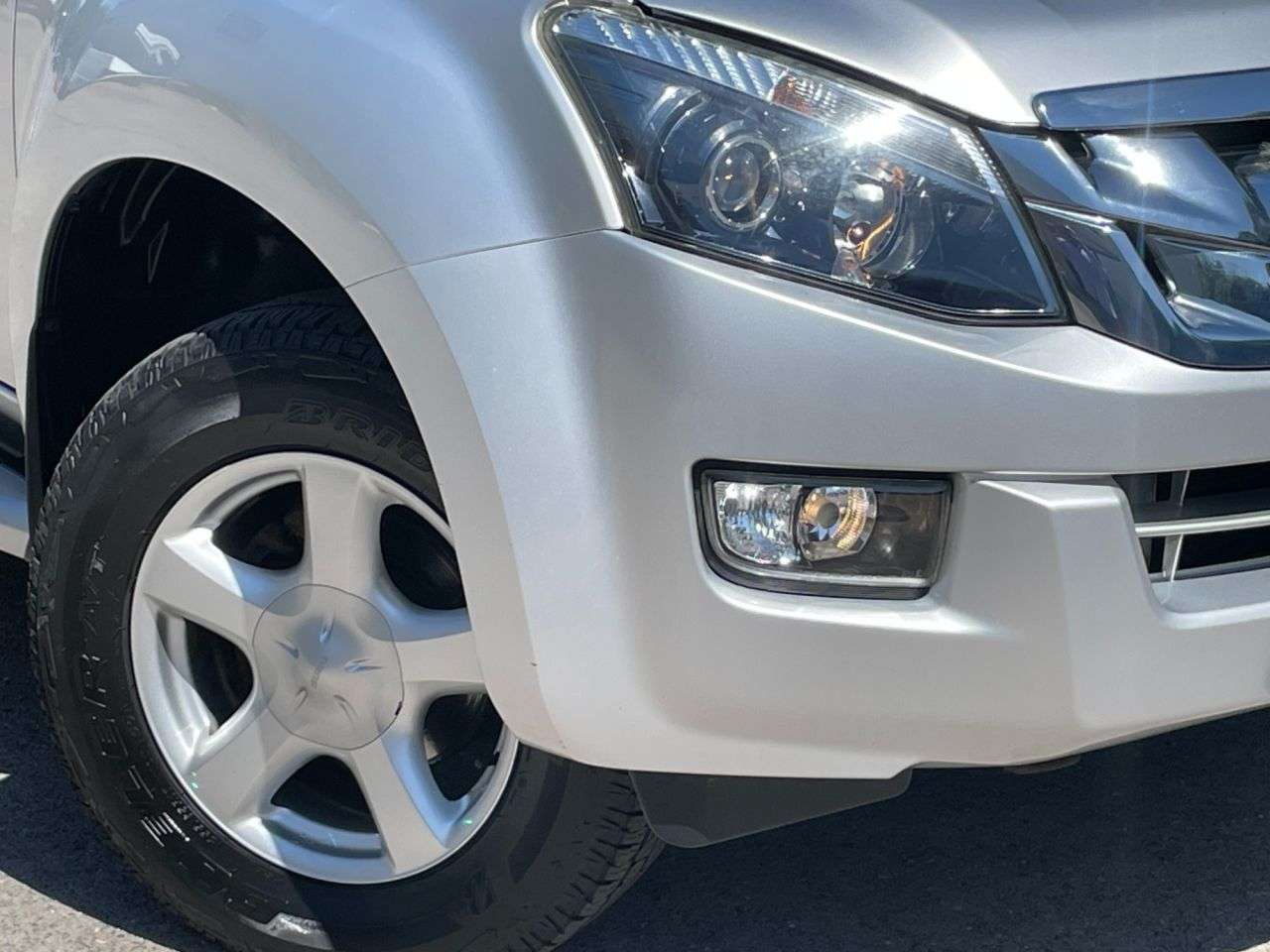 2016 ISUZU D-MAX 2016 ISUZU D-MAX