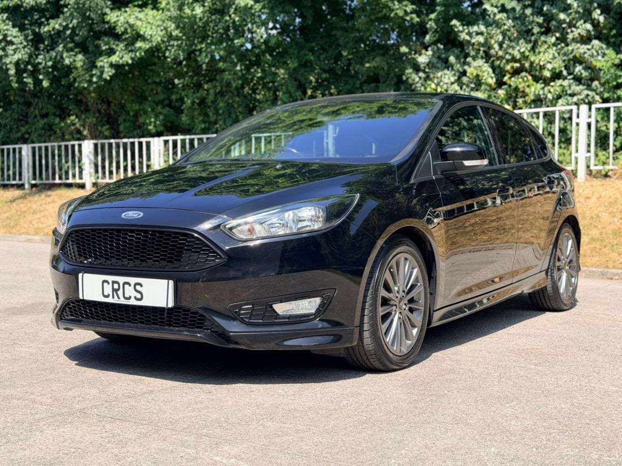 A 2017 FORD FOCUS 1.0T EcoBoost ST-Line Hatchback 5dr Petrol Manual Euro 6 (s/s) (125 ps) A 2017 FORD FOCUS 1.0T EcoBoost ST-Line Hatchback 5dr Petrol Manual Euro 6 (s/s) (125 ps)