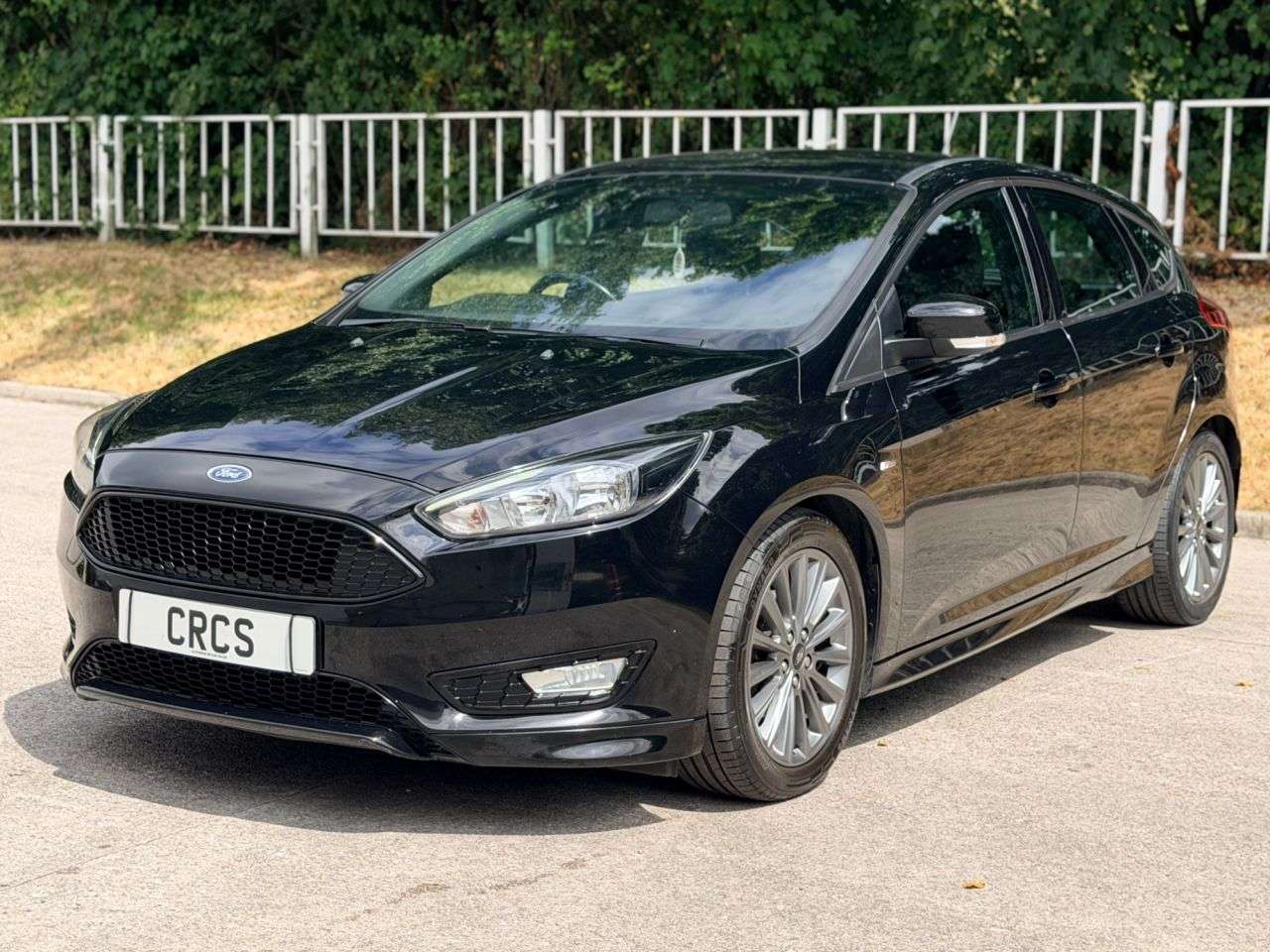 A 2018 FORD FOCUS 1.0T EcoBoost ST-Line Hatchback 5dr Petrol Manual Euro 6 (s/s) (140 ps) A 2018 FORD FOCUS 1.0T EcoBoost ST-Line Hatchback 5dr Petrol Manual Euro 6 (s/s) (140 ps)