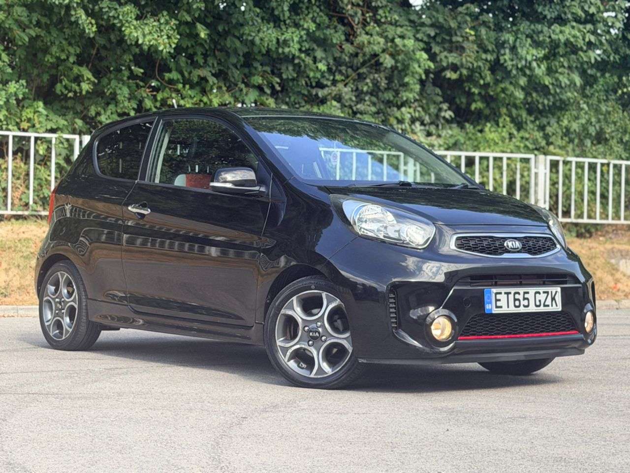 A 2016 KIA PICANTO 1.25 EcoDynamics Chilli Hatchback 3dr Petrol Manual Euro 6 (s/s) (84 bhp) A 2016 KIA PICANTO 1.25 EcoDynamics Chilli Hatchback 3dr Petrol Manual Euro 6 (s/s) (84 bhp)