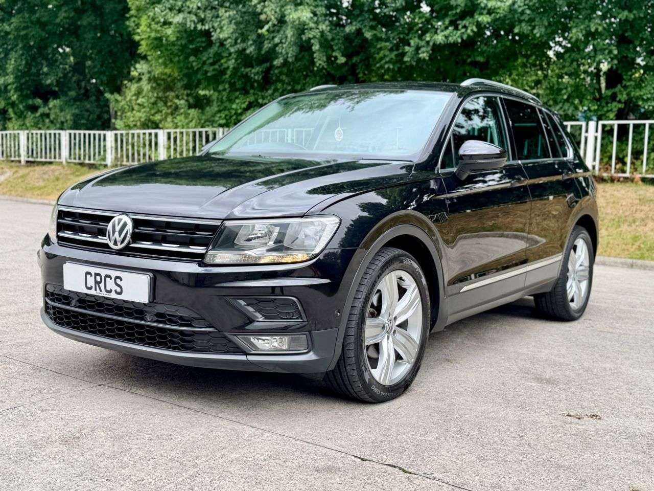 A 2020 VOLKSWAGEN TIGUAN 2.0 TDI Match SUV 5dr Diesel DSG Euro 6 (s/s) (150 ps) DSG + APPLE CARPLAY A 2020 VOLKSWAGEN TIGUAN 2.0 TDI Match SUV 5dr Diesel DSG Euro 6 (s/s) (150 ps) DSG + APPLE CARPLAY