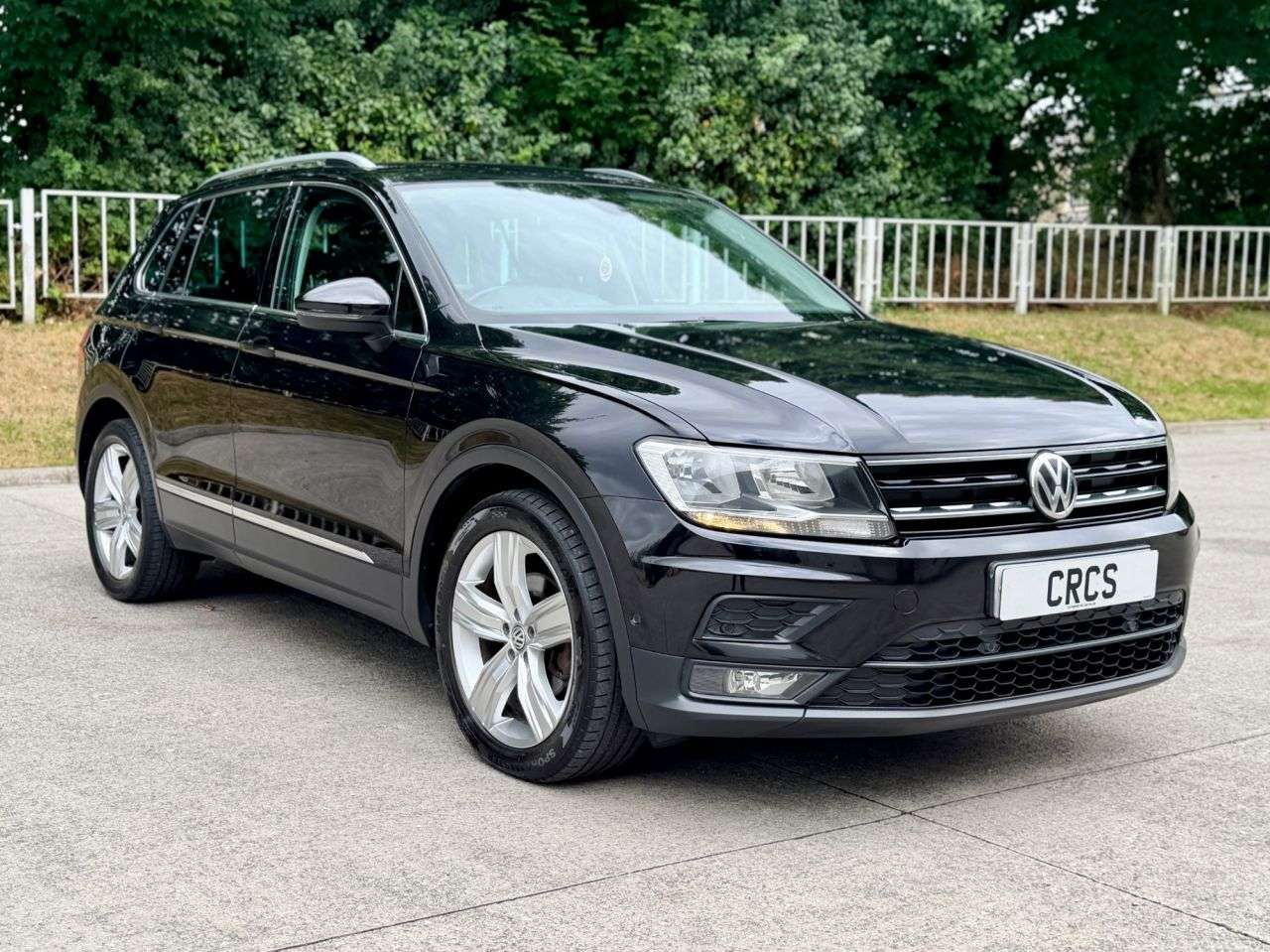A 2020 VOLKSWAGEN TIGUAN 2.0 TDI Match SUV 5dr Diesel DSG Euro 6 (s/s) (150 ps) DSG + APPLE CARPLAY A 2020 VOLKSWAGEN TIGUAN 2.0 TDI Match SUV 5dr Diesel DSG Euro 6 (s/s) (150 ps) DSG + APPLE CARPLAY
