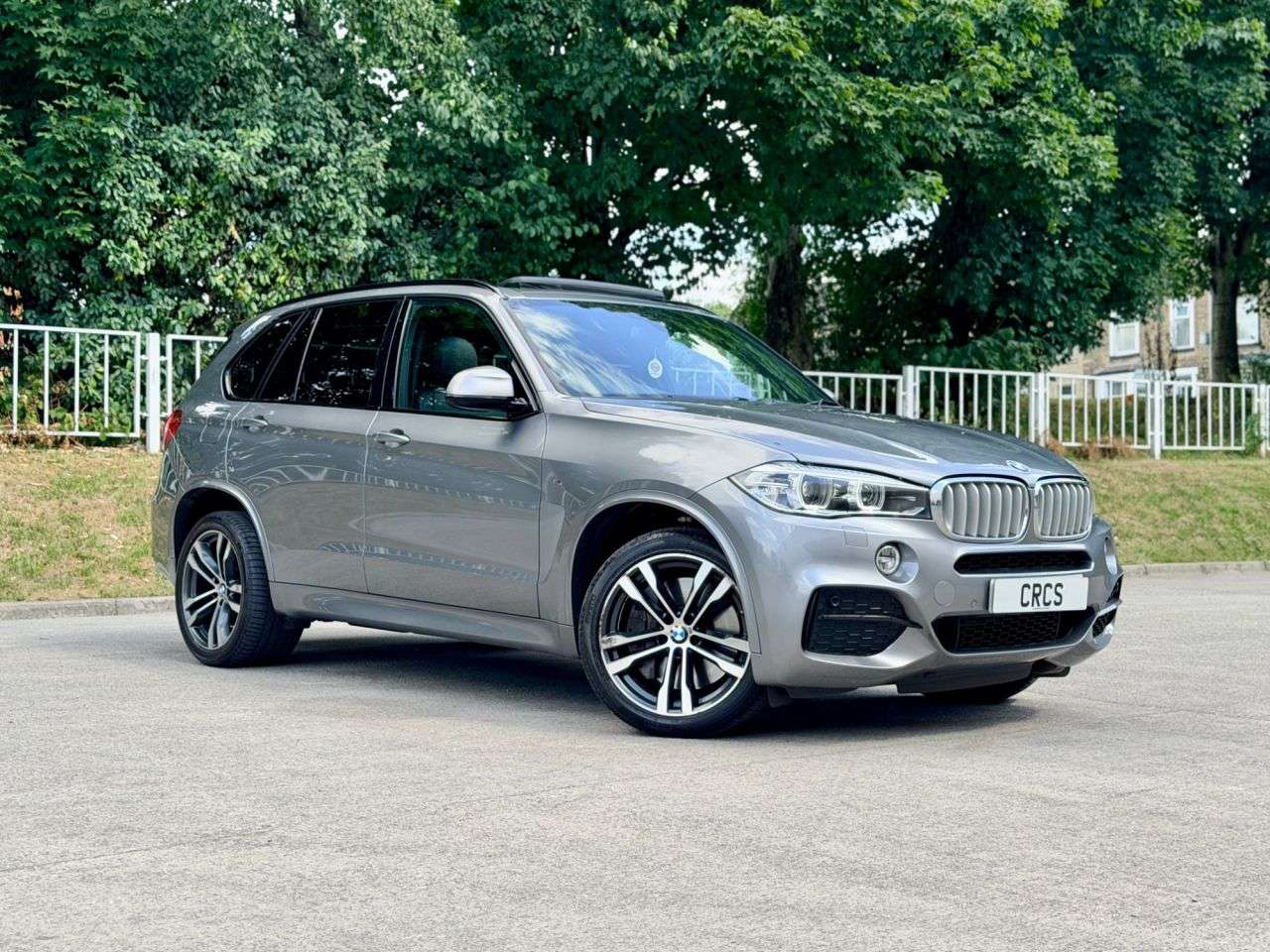 A 2017 BMW X5 3.0 M50d SUV 5dr Diesel Auto xDrive Euro 6 (s/s) (381 ps) 8 SERVICE STAMPS A 2017 BMW X5 3.0 M50d SUV 5dr Diesel Auto xDrive Euro 6 (s/s) (381 ps) 8 SERVICE STAMPS