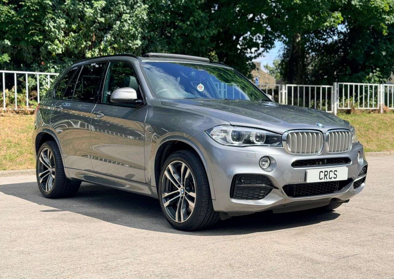 A 2017 BMW X5 3.0 M50d SUV 5dr Diesel Auto xDrive Euro 6 (s/s) (381 ps) 8 SERVICE STAMPS A 2017 BMW X5 3.0 M50d SUV 5dr Diesel Auto xDrive Euro 6 (s/s) (381 ps) 8 SERVICE STAMPS
