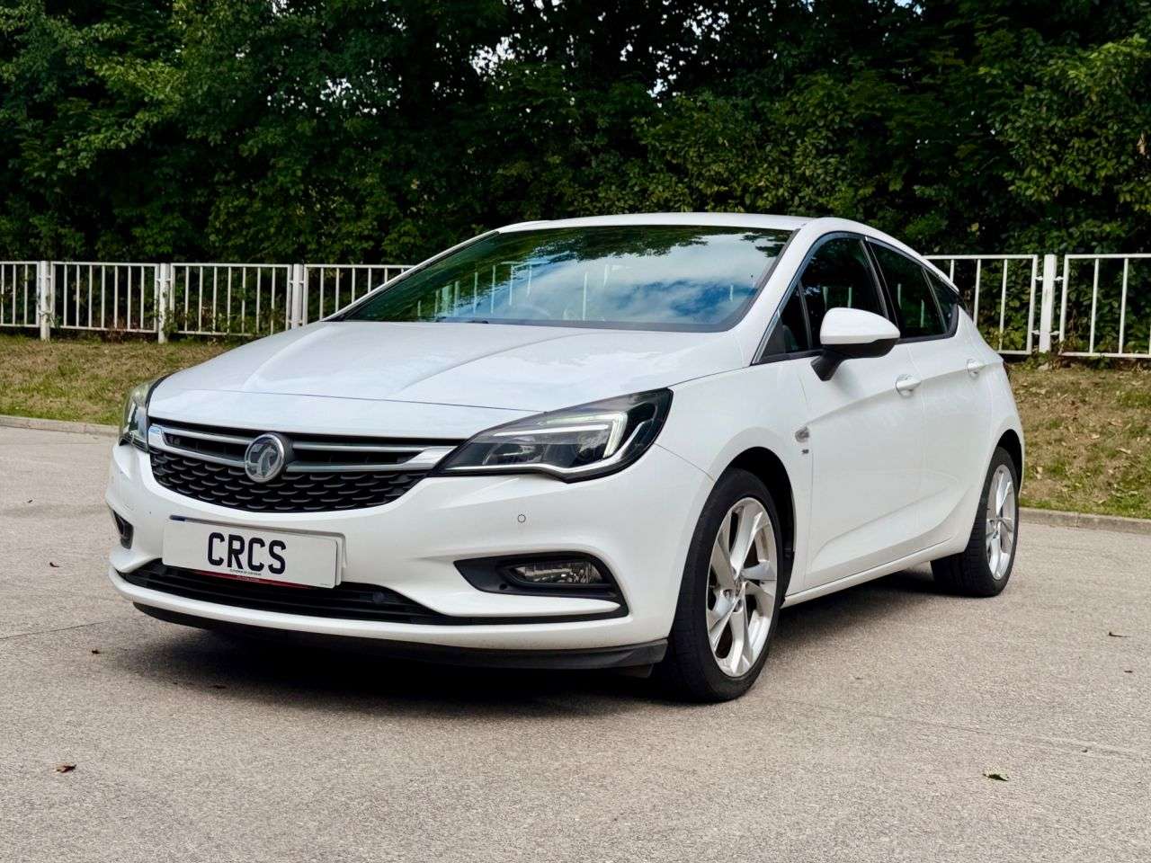 A 2015 VAUXHALL ASTRA 1.4i Turbo SRi Hatchback 5dr Petrol Manual Euro 6 (150 ps) A 2015 VAUXHALL ASTRA 1.4i Turbo SRi Hatchback 5dr Petrol Manual Euro 6 (150 ps)