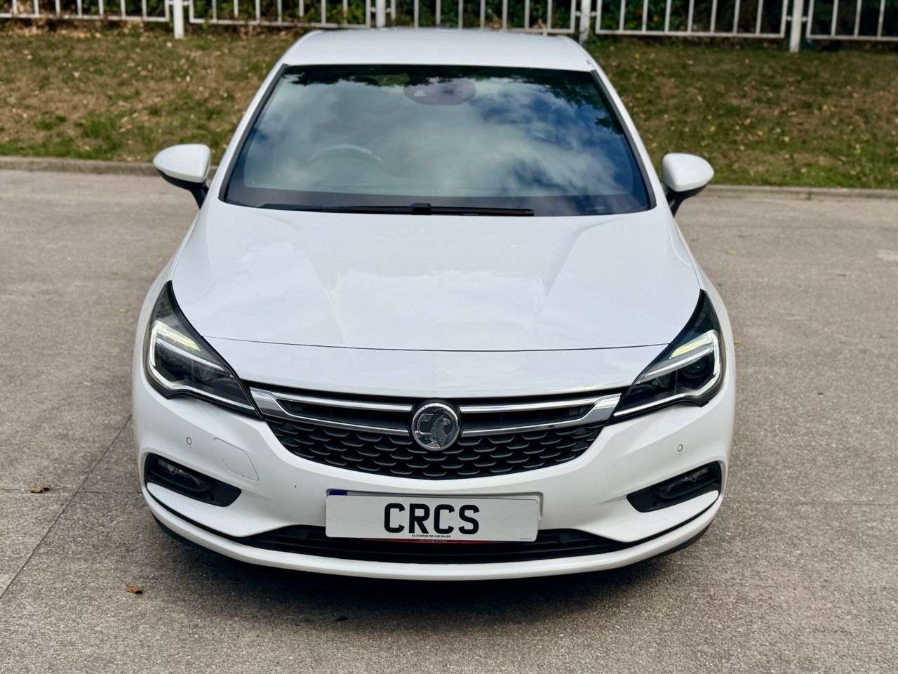 A 2015 VAUXHALL ASTRA 1.4i Turbo SRi Hatchback 5dr Petrol Manual Euro 6 (150 ps) A 2015 VAUXHALL ASTRA 1.4i Turbo SRi Hatchback 5dr Petrol Manual Euro 6 (150 ps)