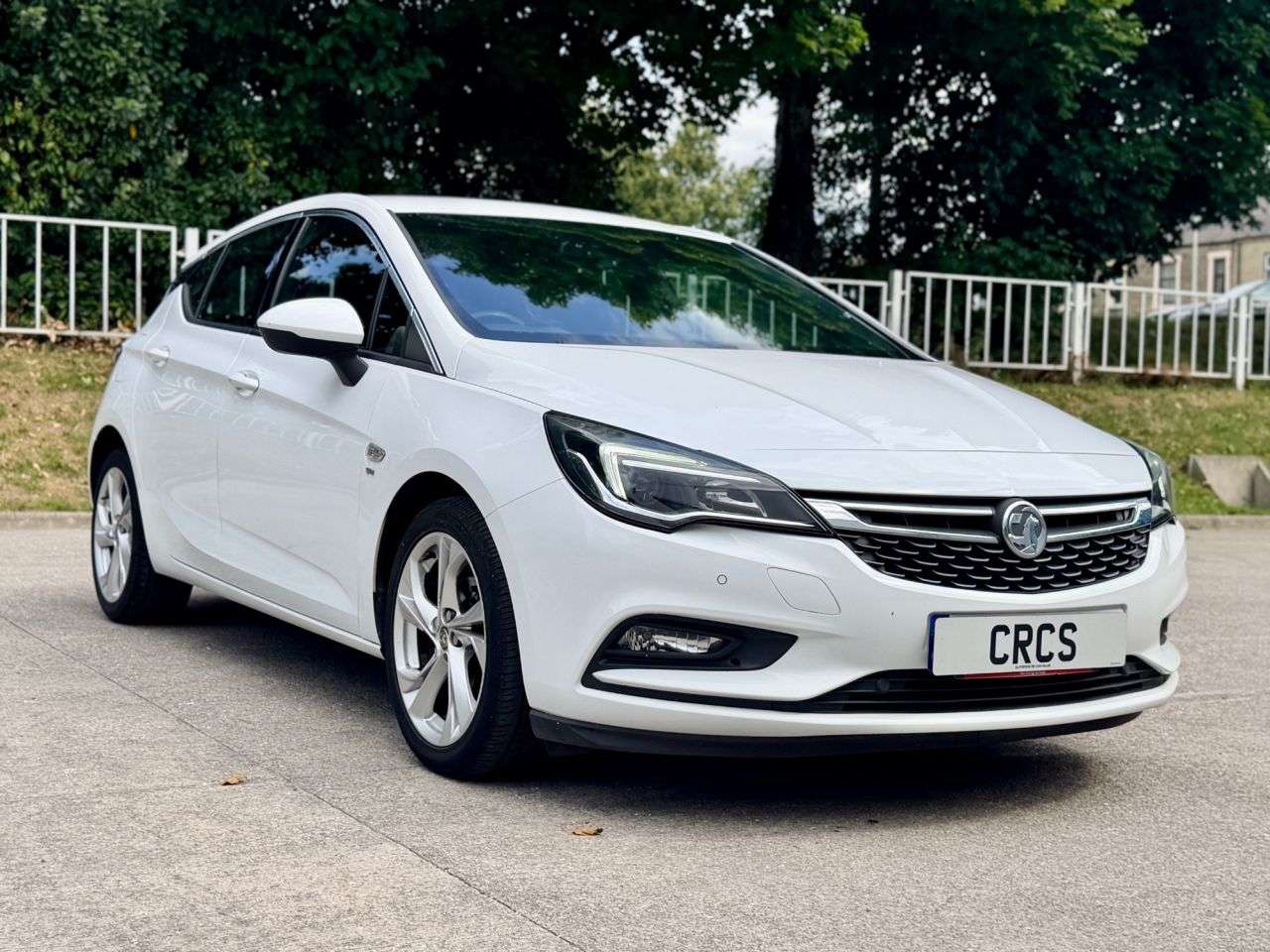 A 2015 VAUXHALL ASTRA 1.4i Turbo SRi Hatchback 5dr Petrol Manual Euro 6 (150 ps) A 2015 VAUXHALL ASTRA 1.4i Turbo SRi Hatchback 5dr Petrol Manual Euro 6 (150 ps)