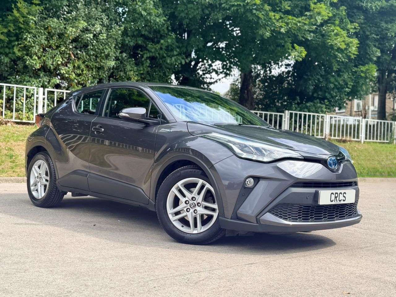 A 2021 TOYOTA C-HR 1.8 VVT-h GPF Icon SUV 5dr Petrol Hybrid CVT Euro 6 (s/s) (122 ps) A 2021 TOYOTA C-HR 1.8 VVT-h GPF Icon SUV 5dr Petrol Hybrid CVT Euro 6 (s/s) (122 ps)