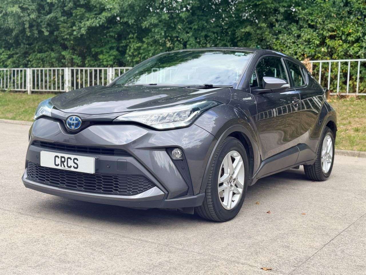 A 2021 TOYOTA C-HR 1.8 VVT-h GPF Icon SUV 5dr Petrol Hybrid CVT Euro 6 (s/s) (122 ps) A 2021 TOYOTA C-HR 1.8 VVT-h GPF Icon SUV 5dr Petrol Hybrid CVT Euro 6 (s/s) (122 ps)