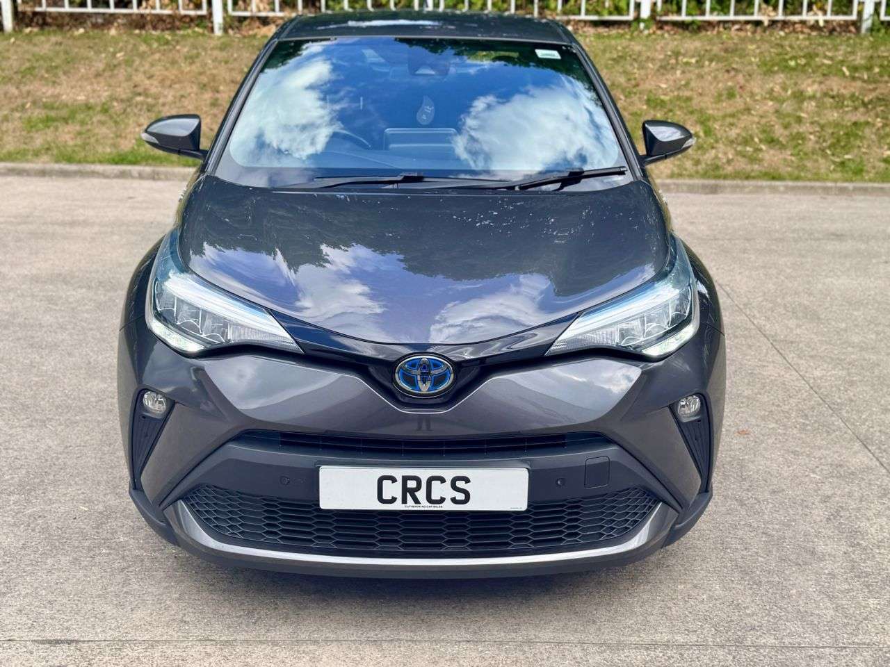 A 2021 TOYOTA C-HR 1.8 VVT-h GPF Icon SUV 5dr Petrol Hybrid CVT Euro 6 (s/s) (122 ps) A 2021 TOYOTA C-HR 1.8 VVT-h GPF Icon SUV 5dr Petrol Hybrid CVT Euro 6 (s/s) (122 ps)